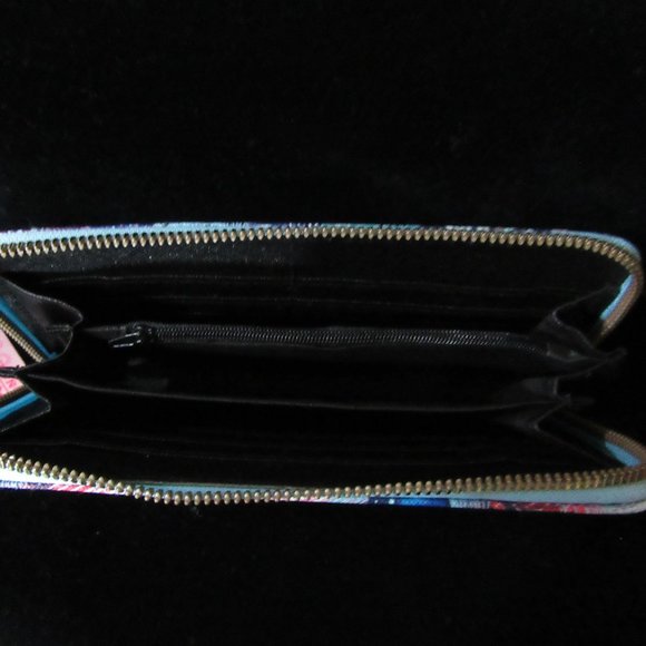 New Boutique -Ladies Wallets Flowers - Picture 5 of 5